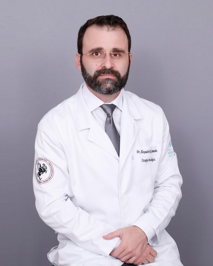 Dr. Alexandre Moreira Guimarães, cirurgião oncológico